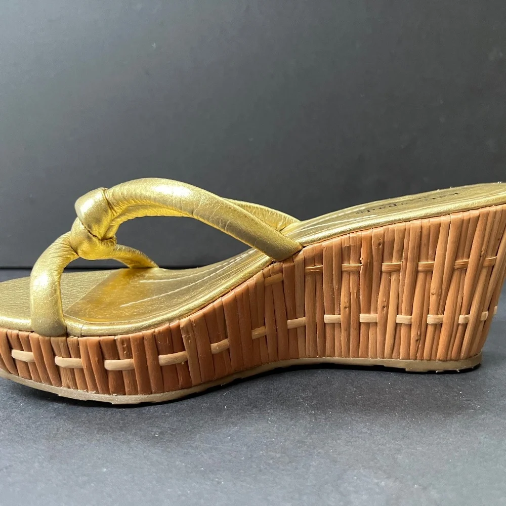 Gold Kate Spade sandals - Picture 3 of 11